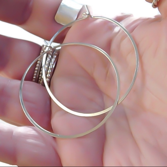 Medium/Mid Sized Classic Wire Hoop Earrings - Picture 3 of 14